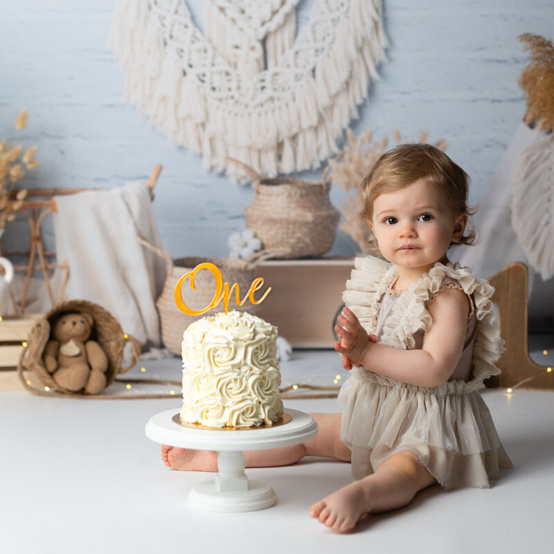 Smash the cake - Cowlili Photographie - Fêter son premier anniversaire